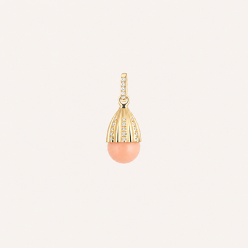 Primo pendant, yellow gold and moonstone